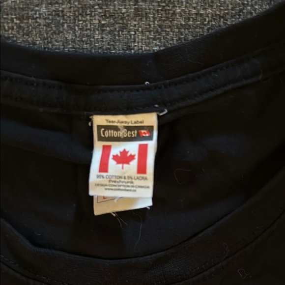 Toronto Raptors Vintage Black and Gold Women’s T-Shirt - Picture 7 of 9